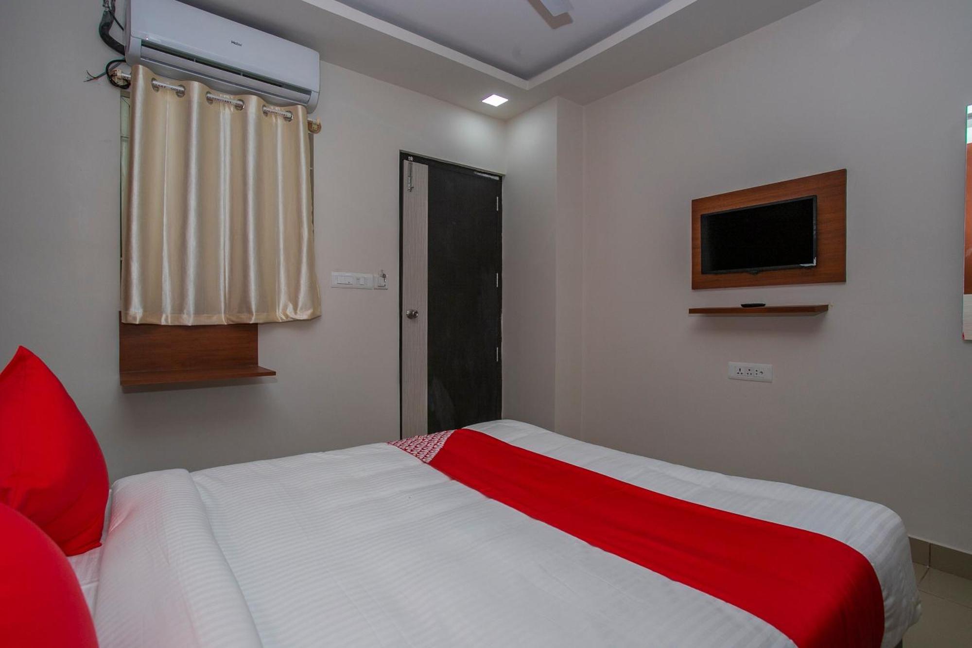 Hotel O Varcity Phi Premium Pavilion ,Above Hdfc Bank ,Near Anjaneya Temple Madiwala, Hosur Main R Bangalore Exterior foto
