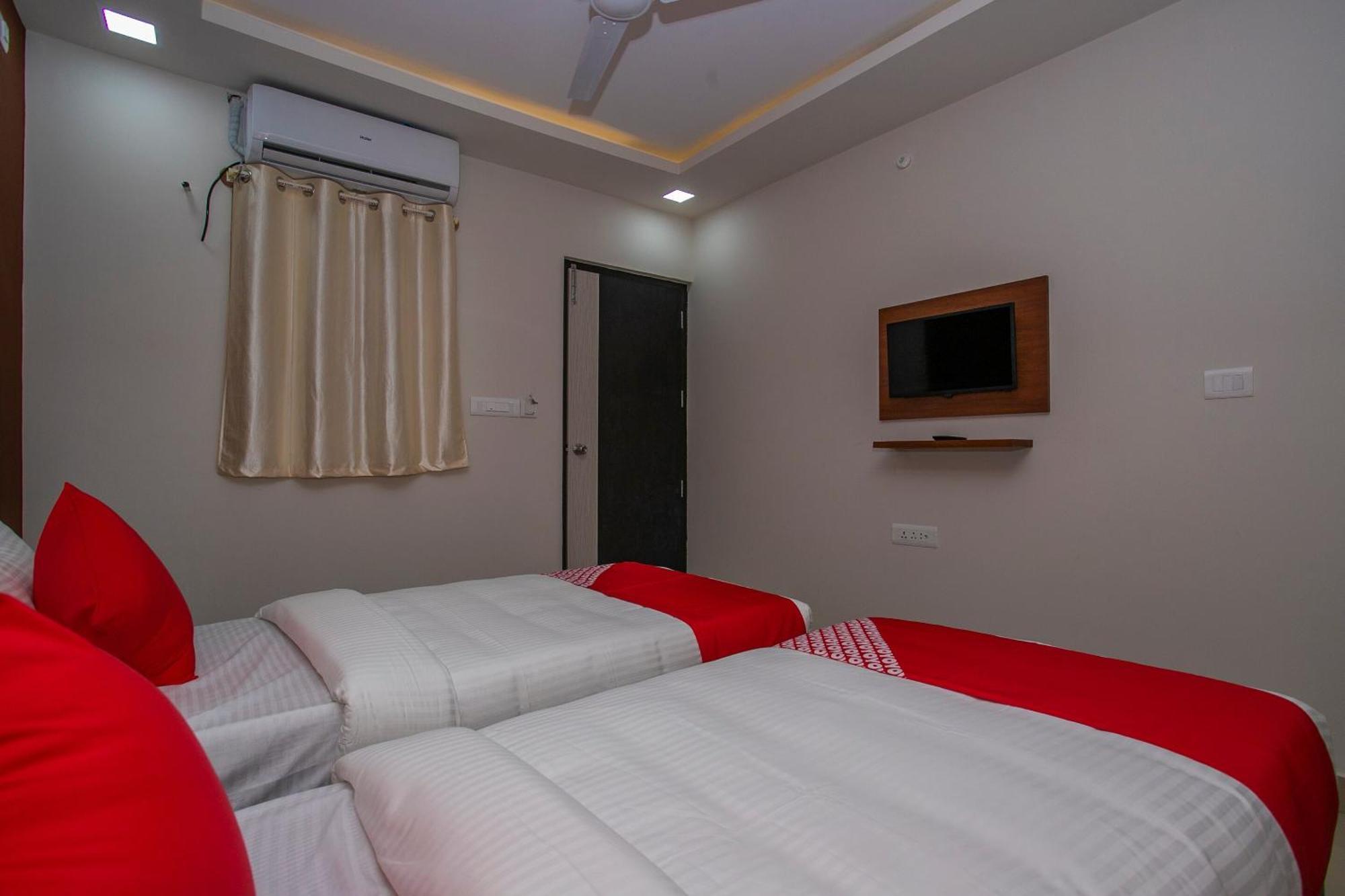 Hotel O Varcity Phi Premium Pavilion ,Above Hdfc Bank ,Near Anjaneya Temple Madiwala, Hosur Main R Bangalore Exterior foto